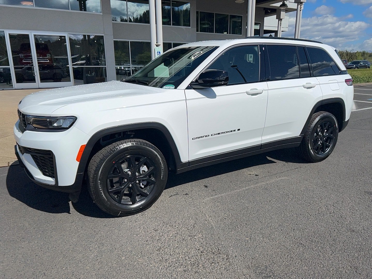 New 2026 Jeep Grand Cherokee Altitude AWD/4WD image 1