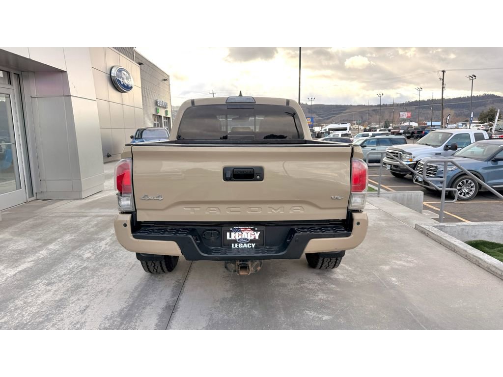 Used 2018 Toyota Tacoma Limited image 6