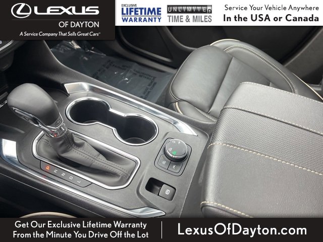 Used 2023 Chevrolet Traverse Premier image 22