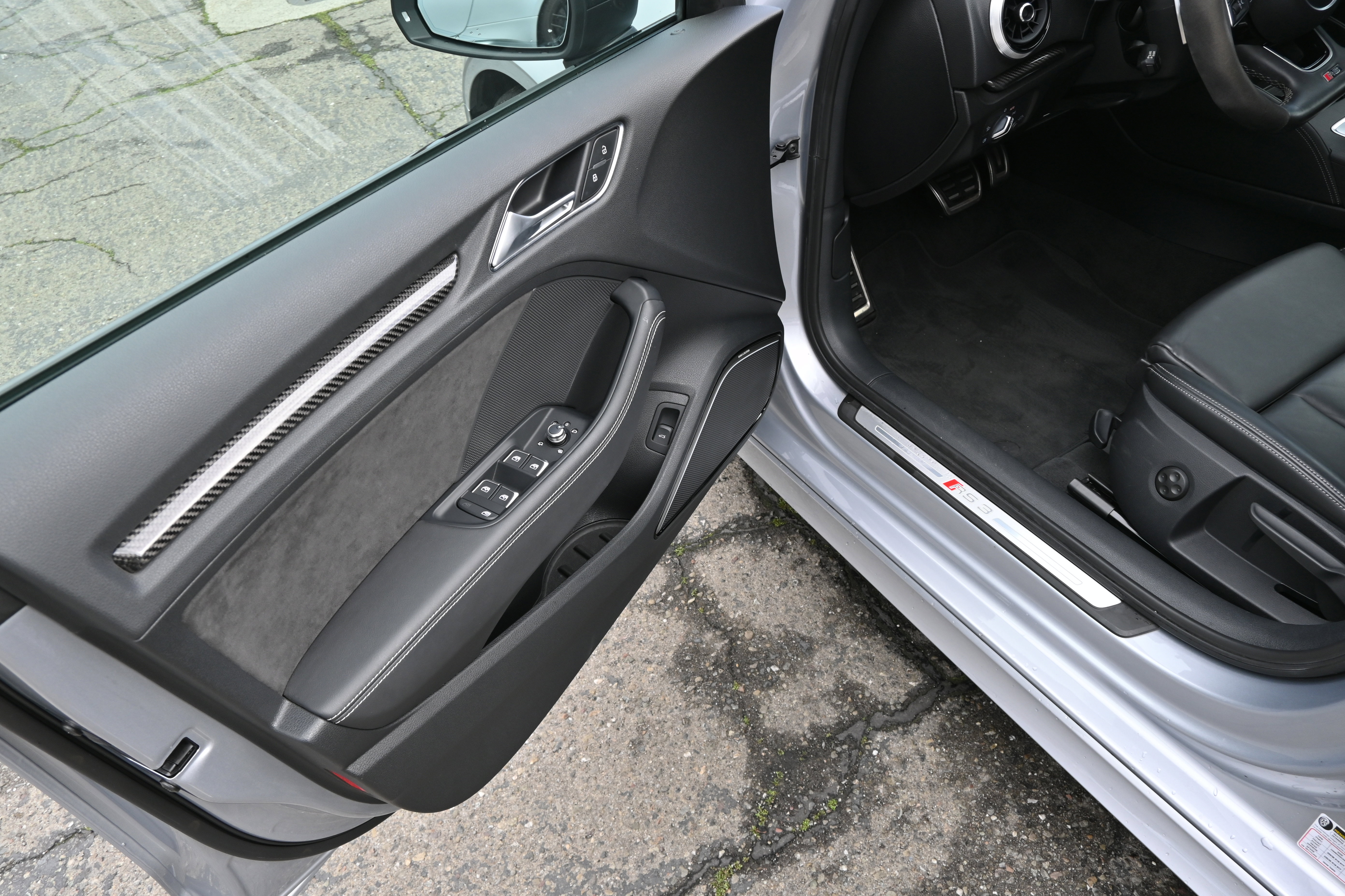 Used 2018 Audi RS 3 image 34