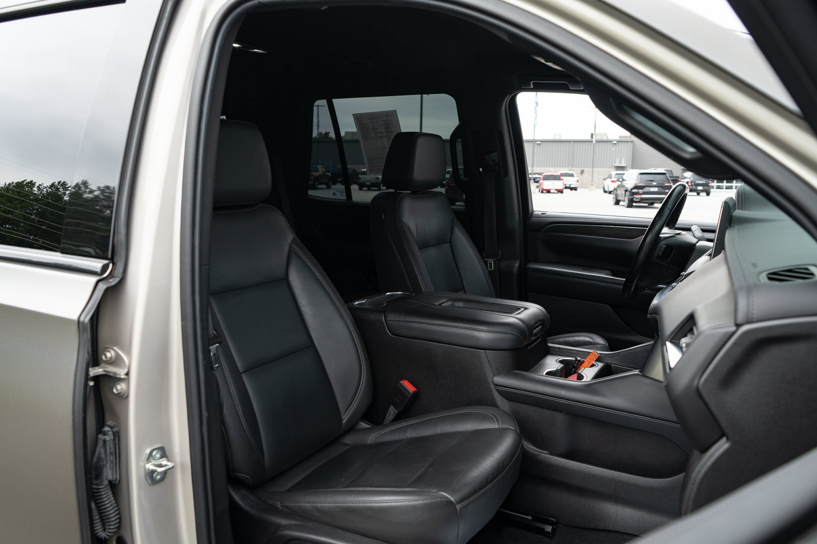Used 2021 Chevrolet Tahoe Z71 AWD/4WD image 23