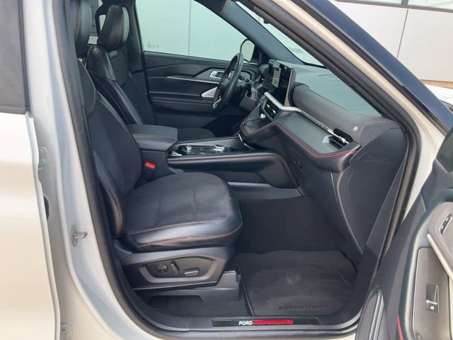 Used 2025 Ford Explorer ST AWD/4WD image 33