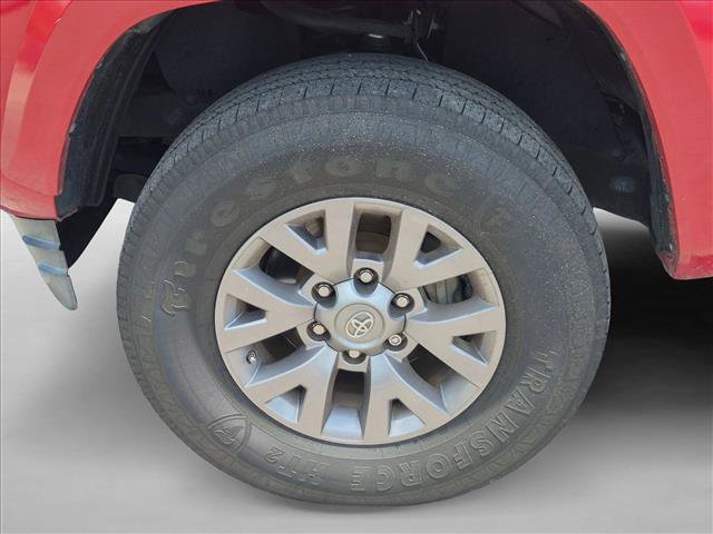 Used 2017 Toyota Tacoma SR5 w/ Tow Package RWD image 10
