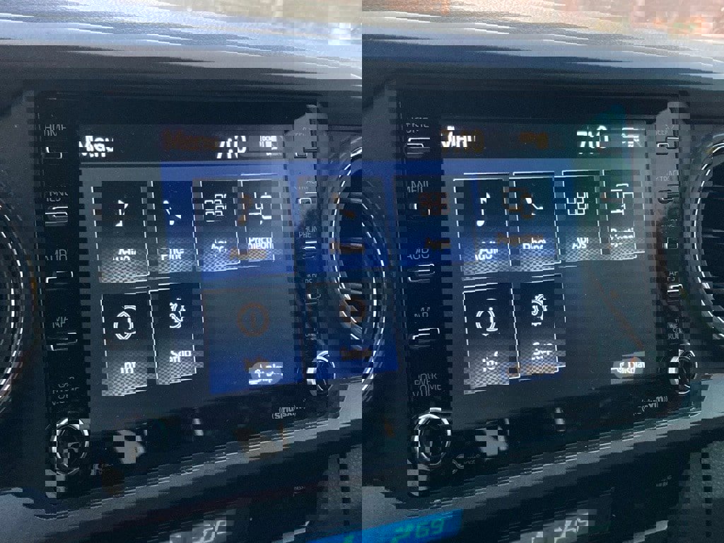 Certified 2023 Toyota Tacoma TRD Off-Road w/ Technology Package image 19