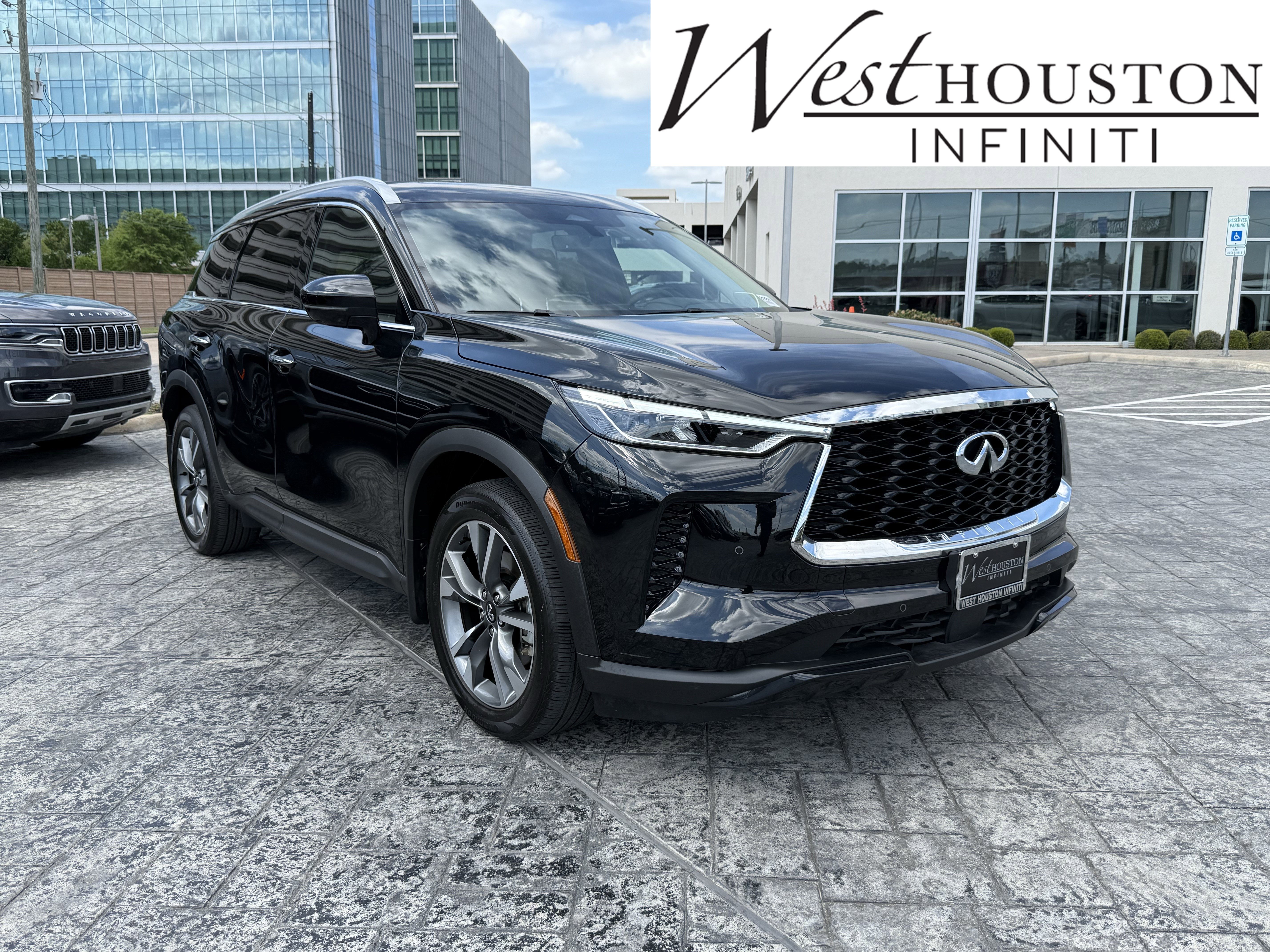 Certified 2025 INFINITI QX60 Luxe