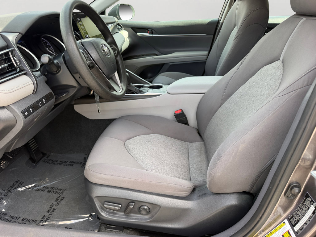 Used 2023 Toyota Camry LE FWD image 16