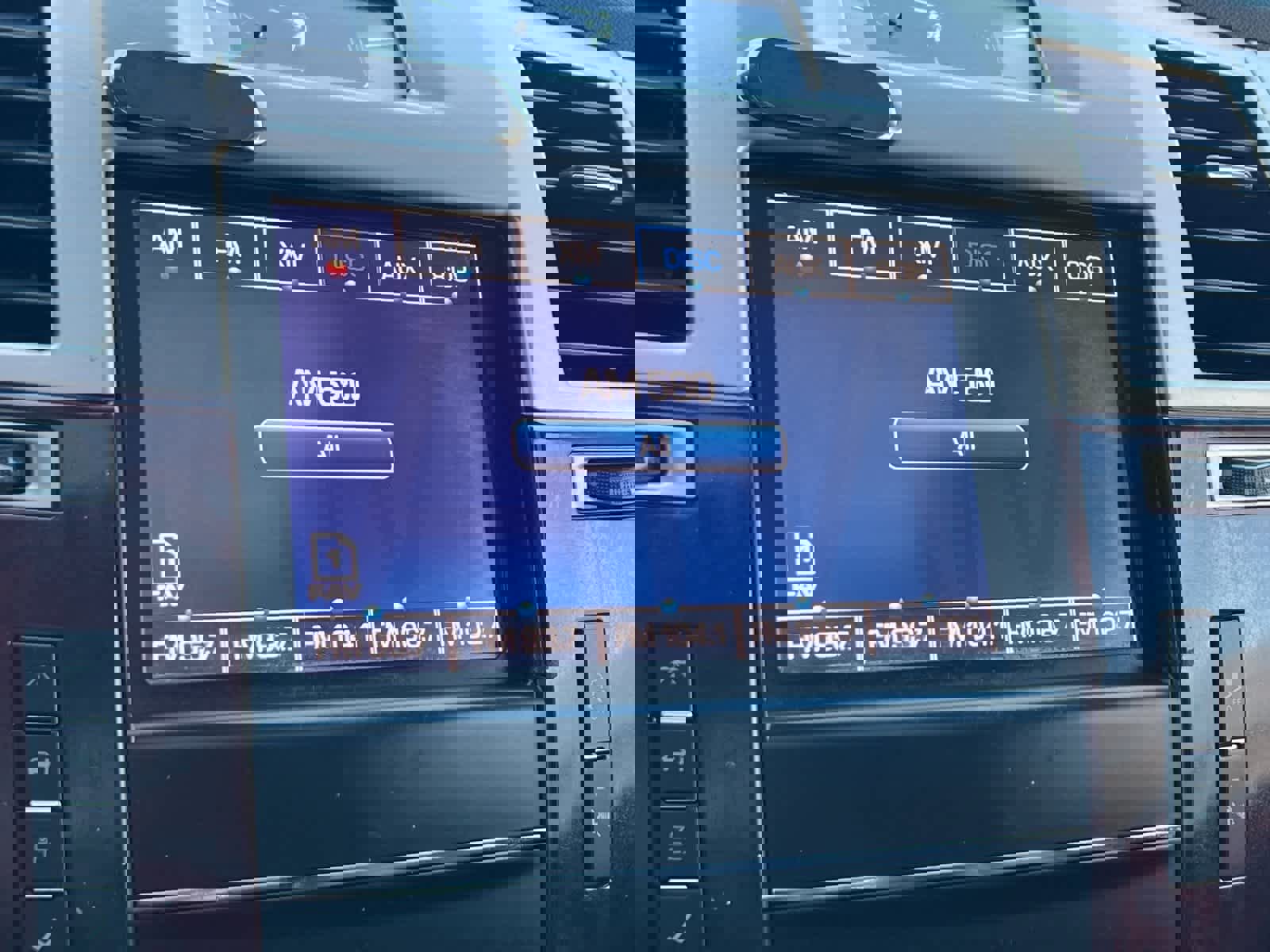 Used 2014 Cadillac Escalade Luxury image 20