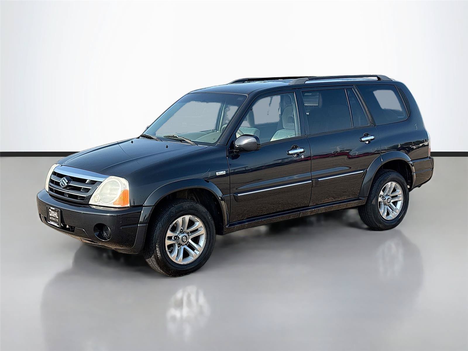 Used 2005 Suzuki XL7 4WD image 4