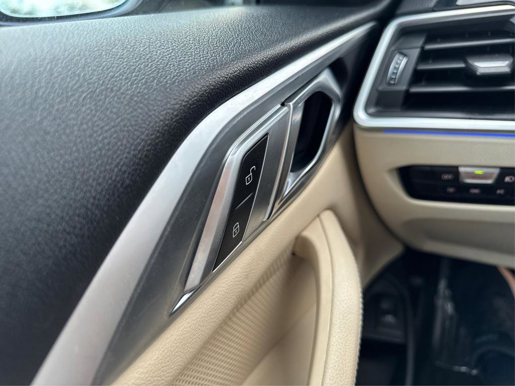 Used 2022 BMW 430i xDrive Coupe w/ Convenience Package image 30