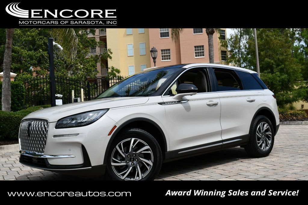 Used 2023 Lincoln Corsair FWD w/ Equipment Group 101A image 1