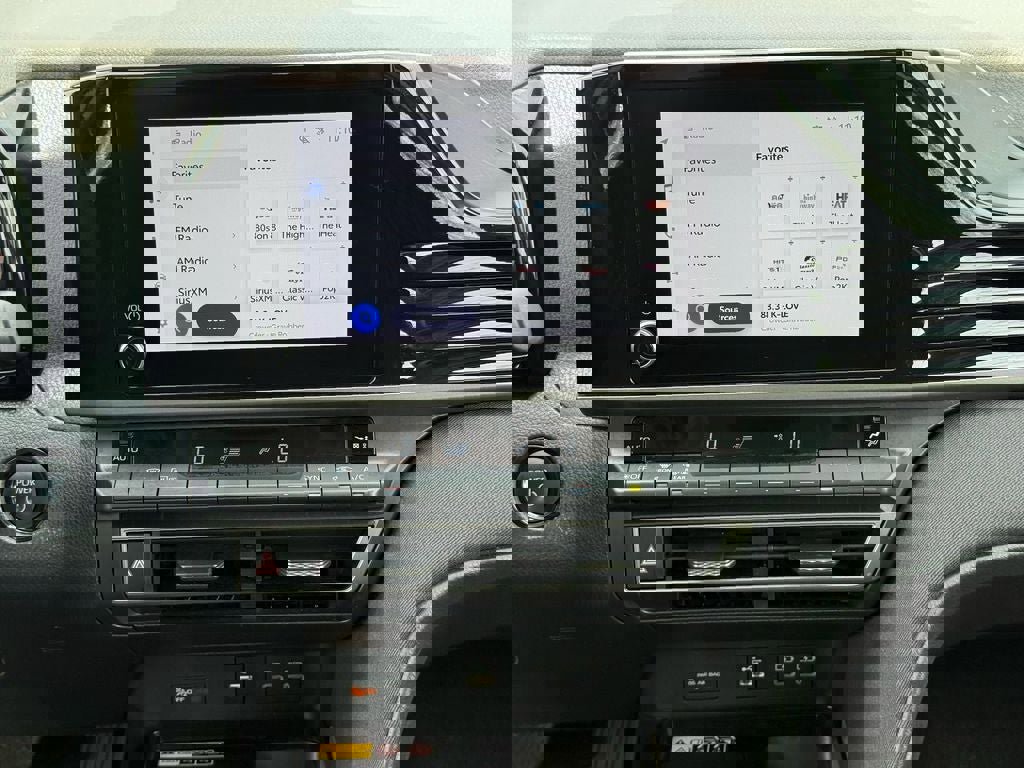 Used 2025 Toyota Camry LE image 25