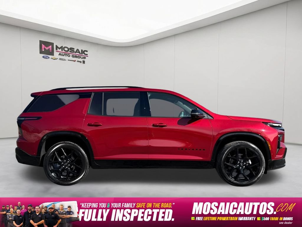 Used 2025 Chevrolet Traverse RS w/ LPO, Floor Liner Package AWD/4WD image 2