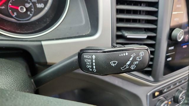 Used 2021 Volkswagen Atlas Cross Sport SE w/ Panoramic Sunroof Package image 41