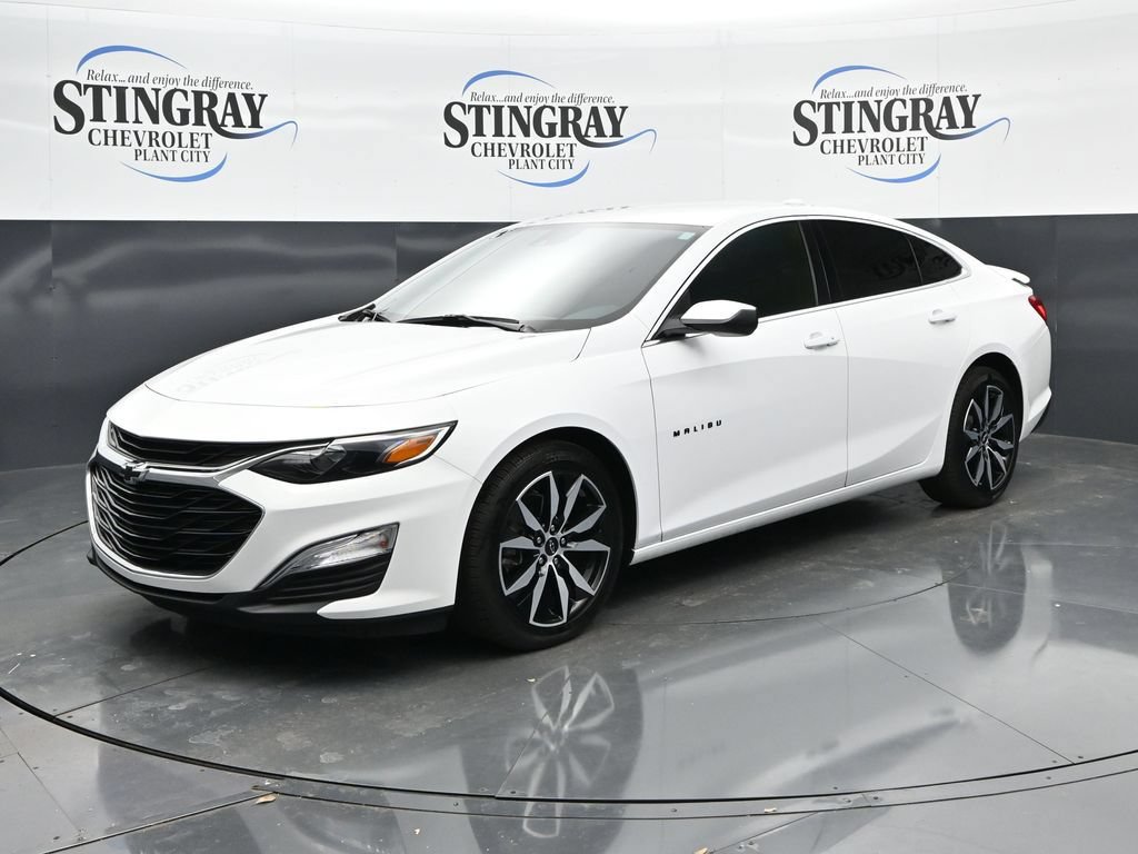 Used 2023 Chevrolet Malibu RS FWD image 3