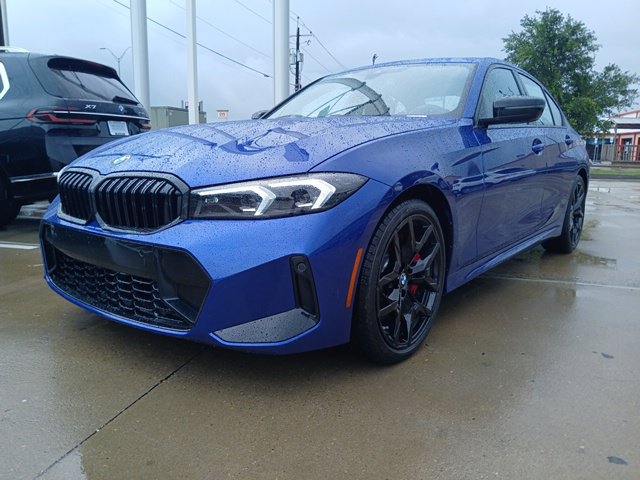 New 2026 BMW 330i Sedan w/ M Sport Package RWD image 3