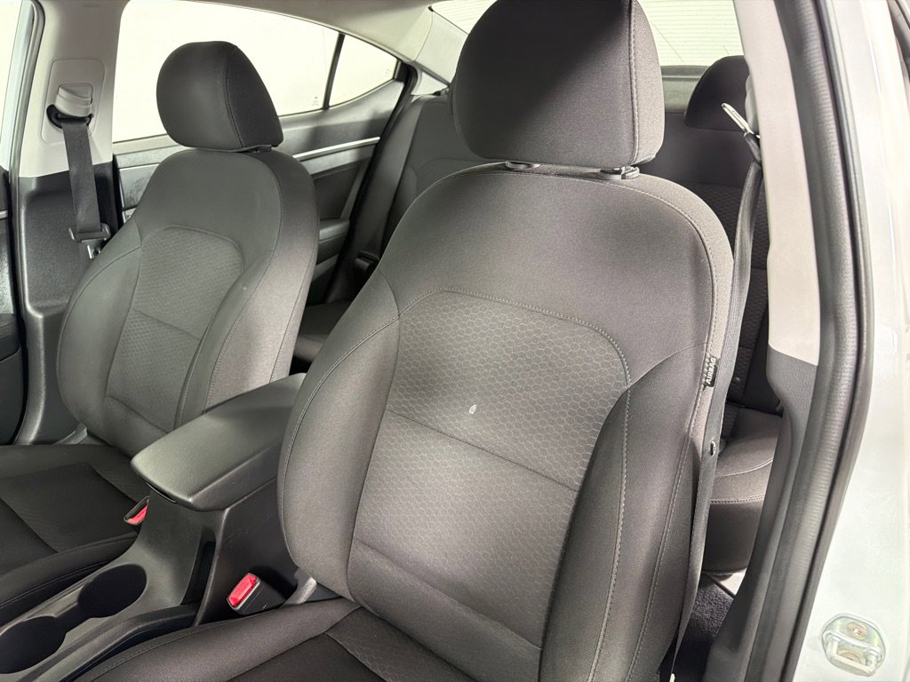 Used 2020 Hyundai Elantra SEL w/ Cargo Package (C1) image 13