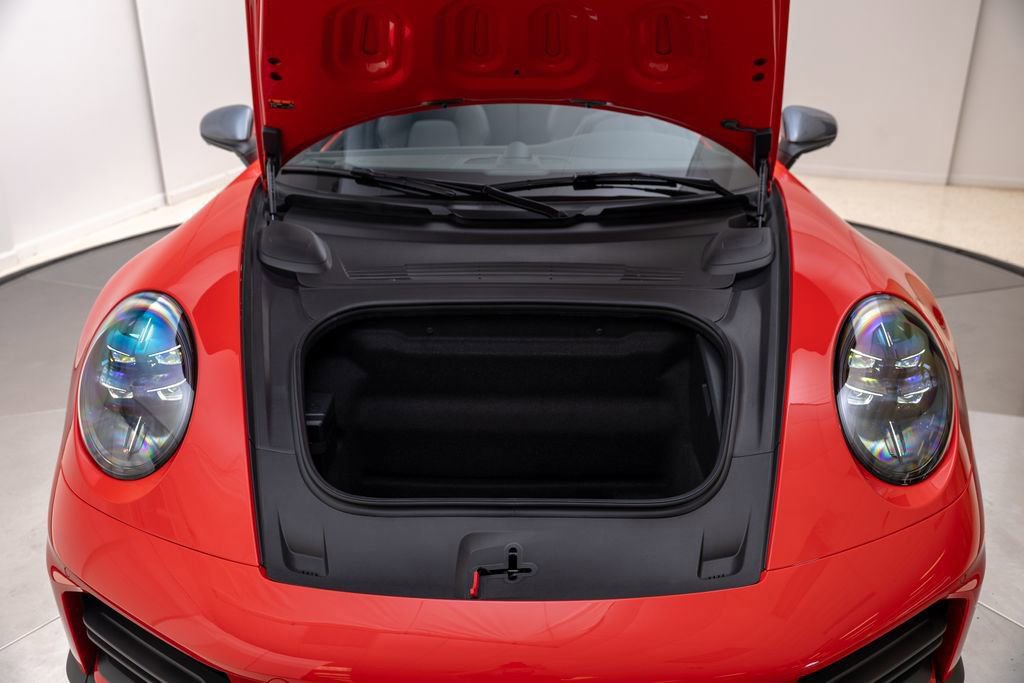 Used 2025 Porsche 911 Carrera T RWD image 26