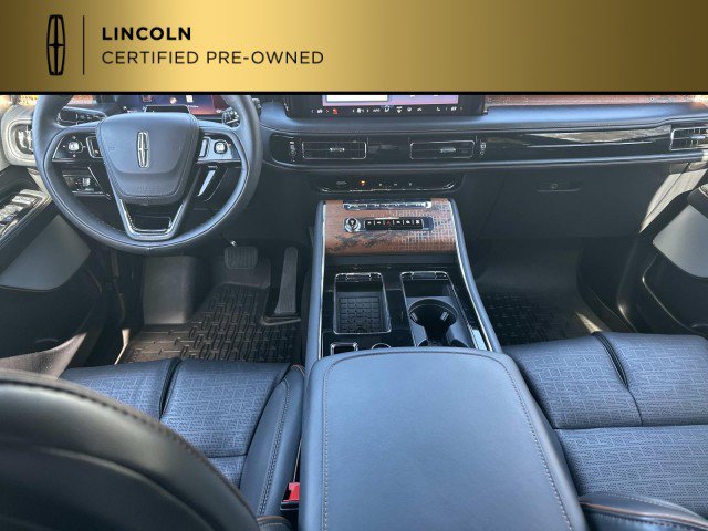 Certified 2025 Lincoln Aviator Black Label image 15