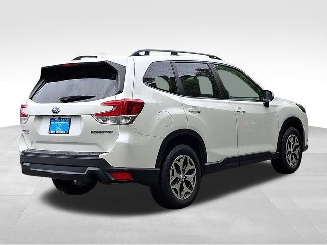 Used 2023 Subaru Forester Premium AWD/4WD image 6