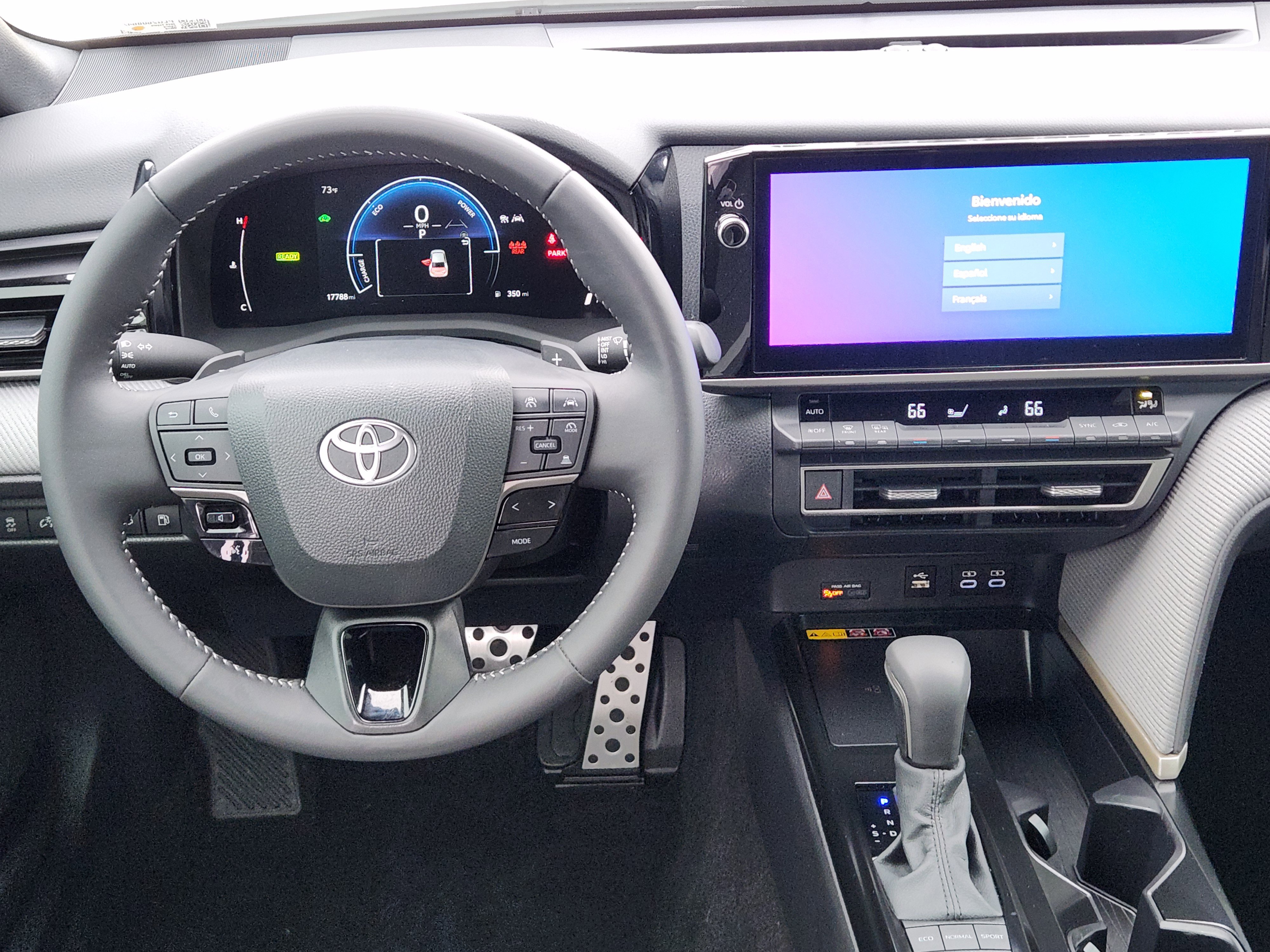 Used 2025 Toyota Camry SE w/ Multimedia Upgrade Package image 30