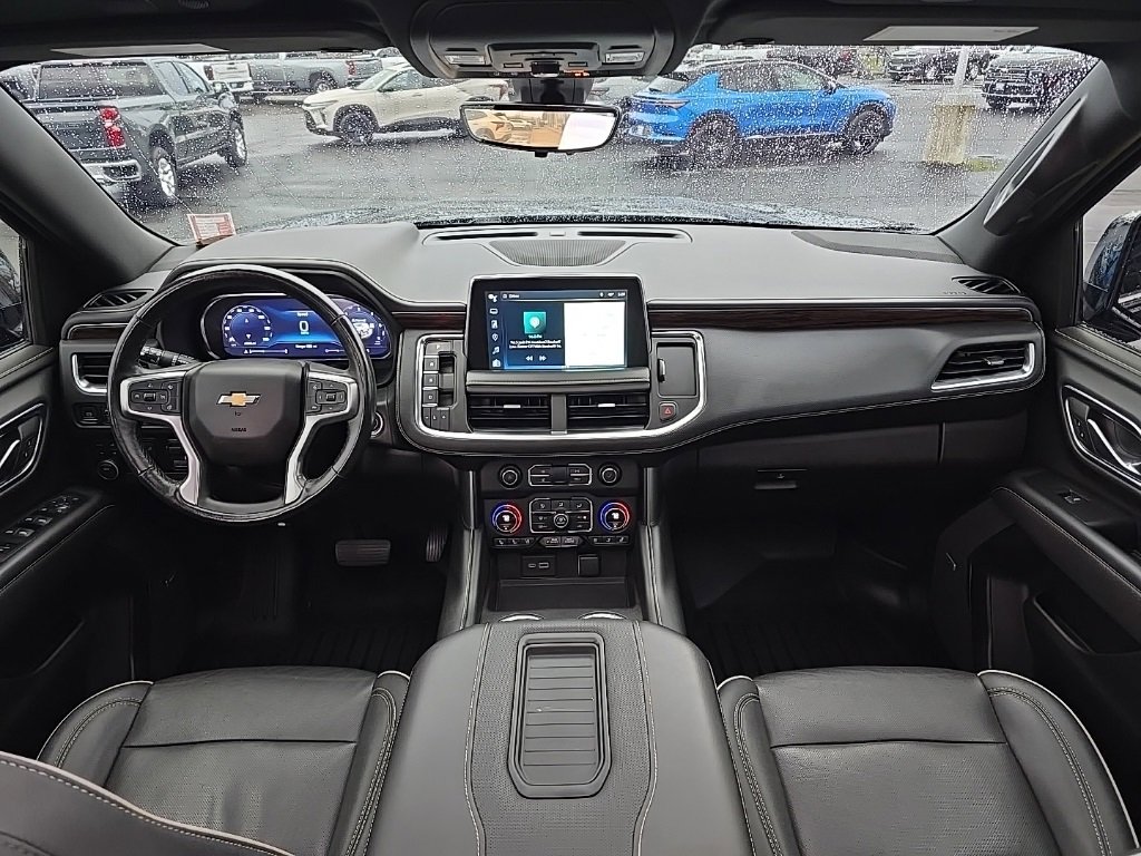 Used 2022 Chevrolet Suburban Premier image 27