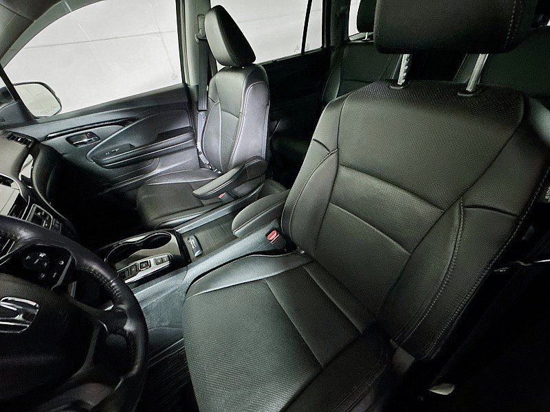 Used 2021 Honda Pilot Elite image 11