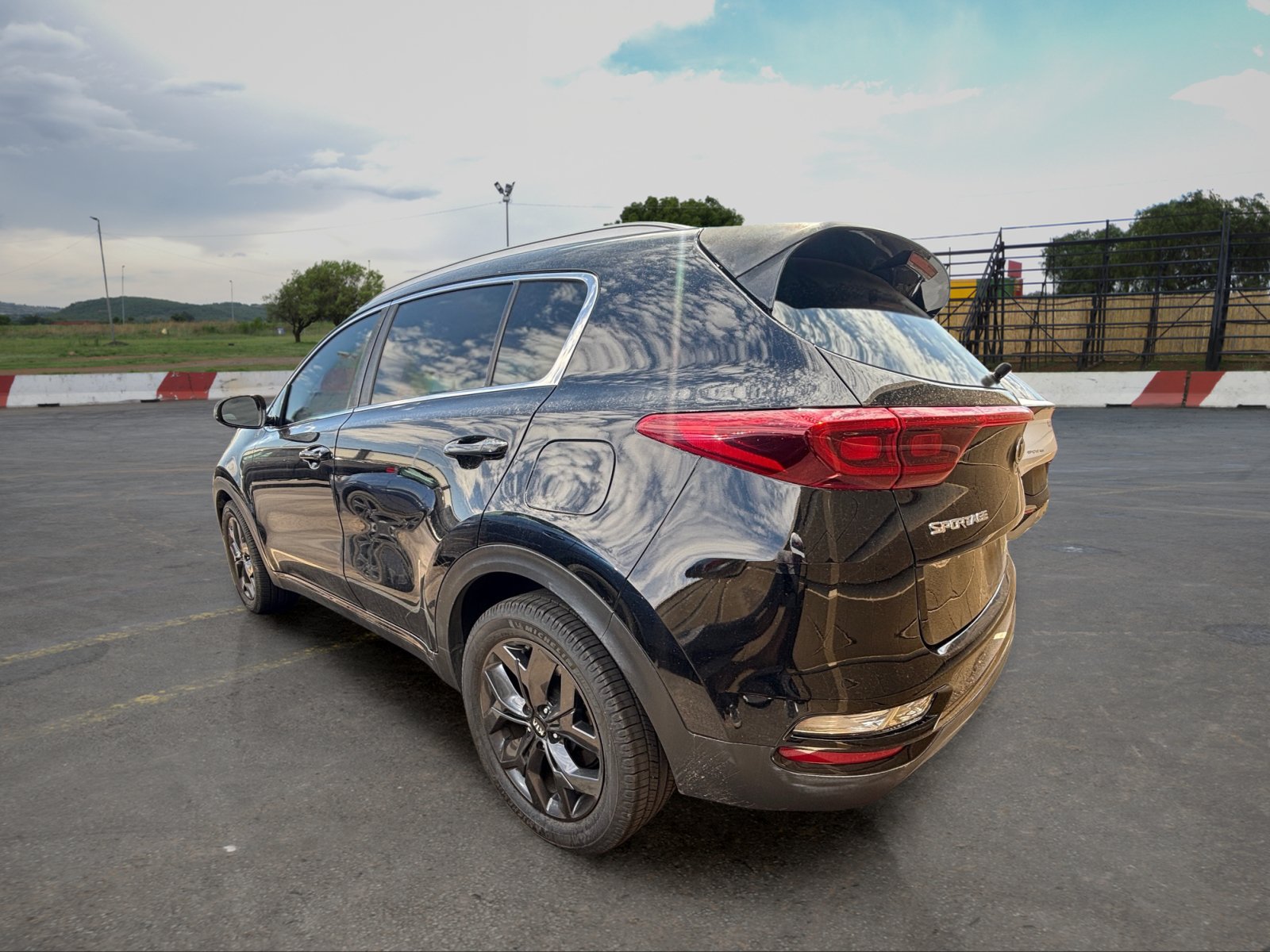 Used 2020 Kia Sportage S FWD image 4