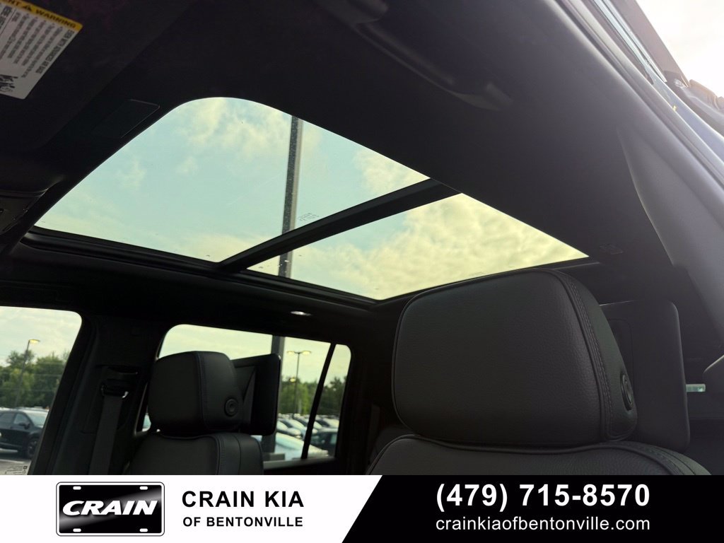 Used 2026 GMC Yukon XL Denali w/ Denali Reserve Package AWD/4WD image 23