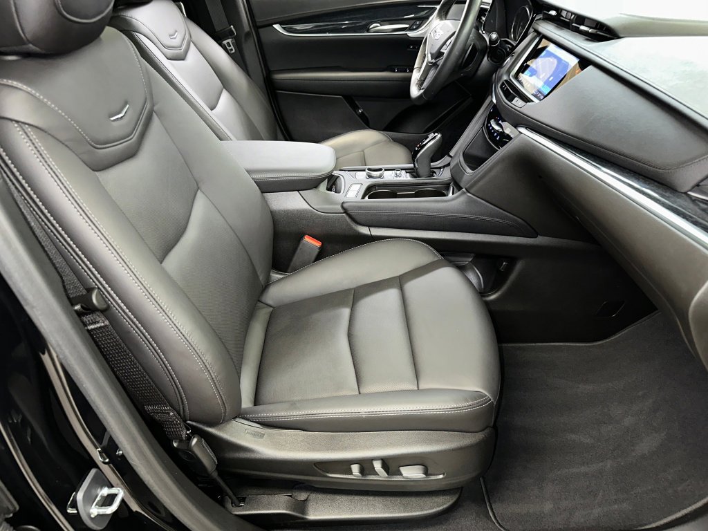 Certified 2023 Cadillac XT5 Premium Luxury image 35