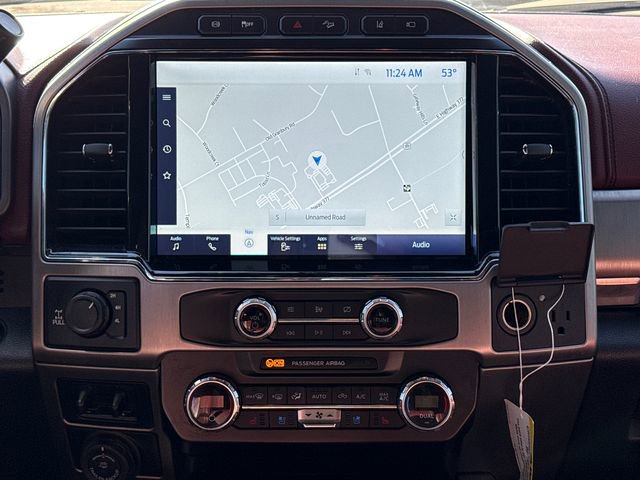 Used 2022 Ford F250 Platinum w/ FX4 Off-Road Package image 12