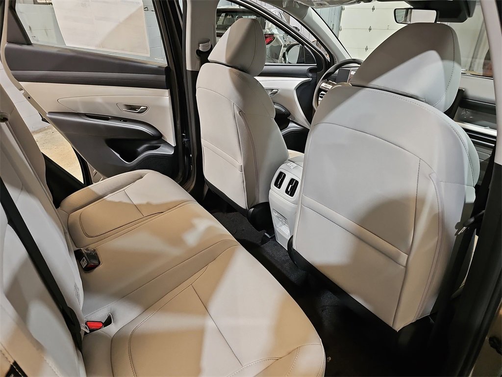 New 2026 Hyundai Tucson Blue SE image 11