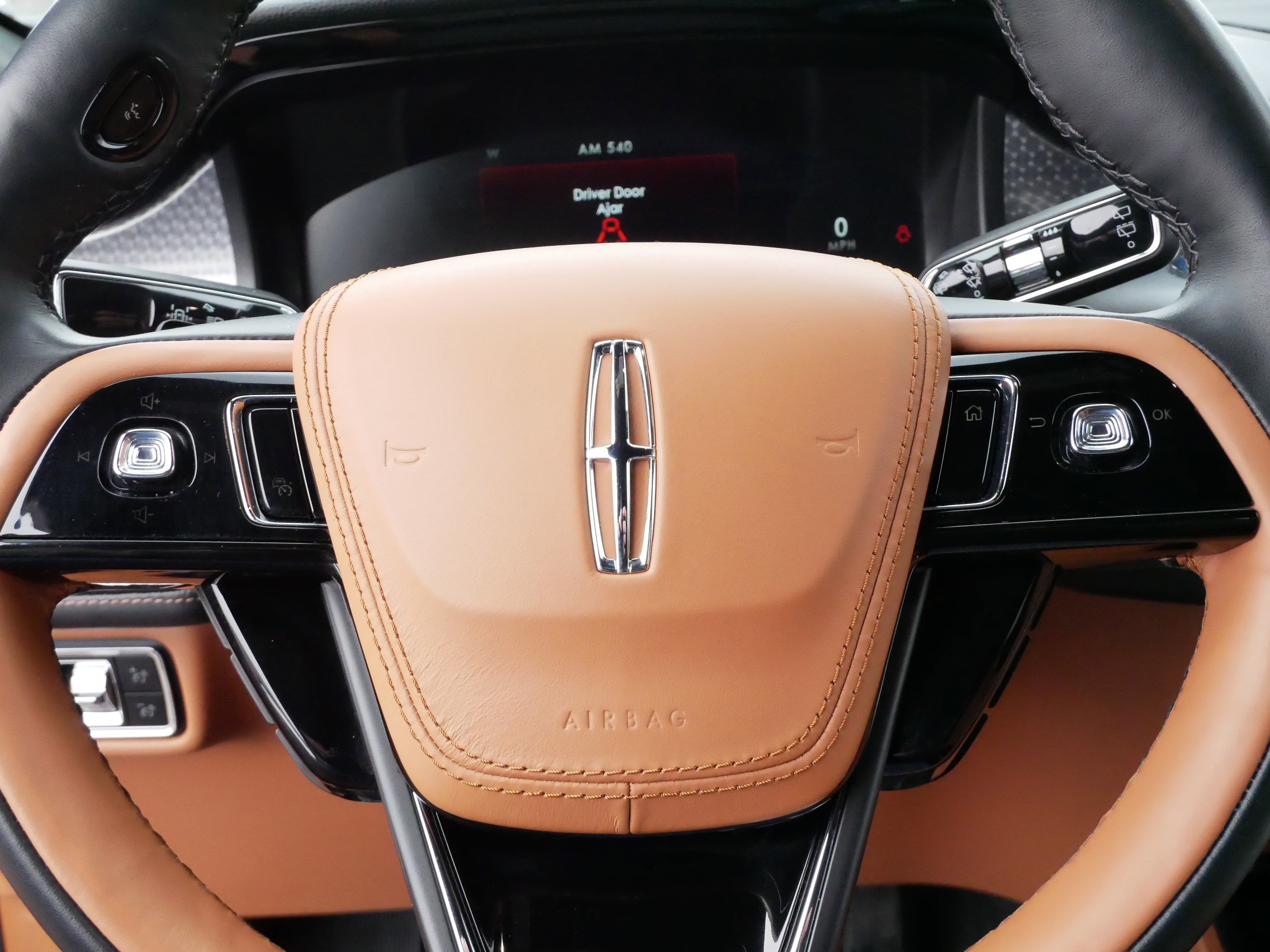 Used 2023 Lincoln Aviator Black Label w/ Dynamic Handling Package AWD/4WD image 25