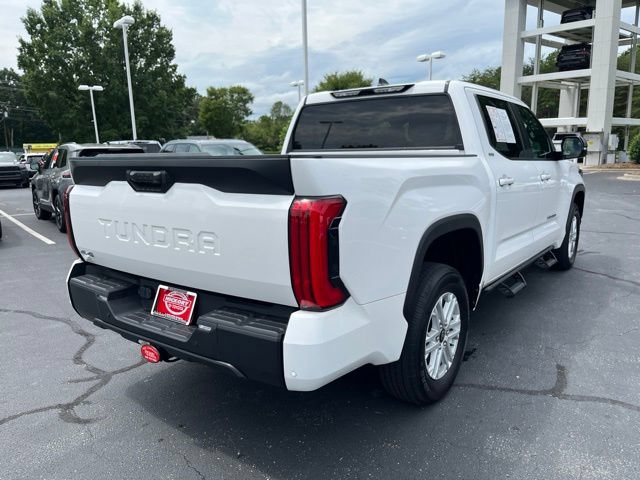 Used 2025 Toyota Tundra SR5 w/ SR5 Premium Package AWD/4WD image 7