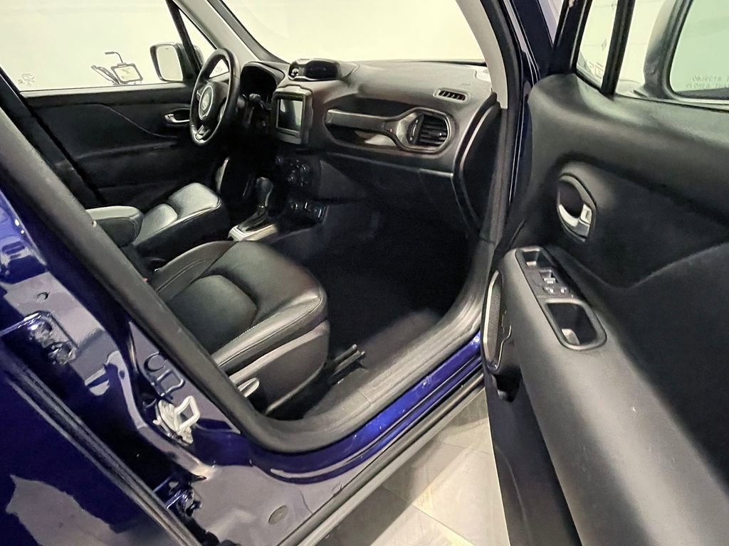 Used 2020 Jeep Renegade Limited w/ Advanced Technology Group image 22