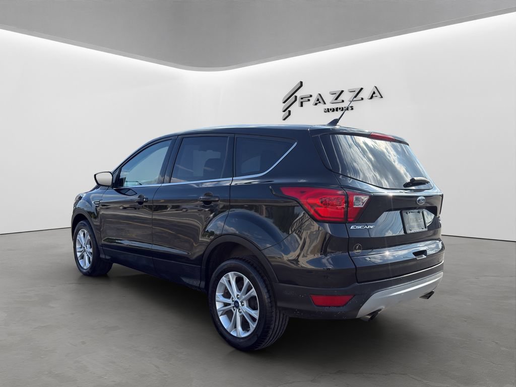 Used 2019 Ford Escape SE AWD/4WD image 9