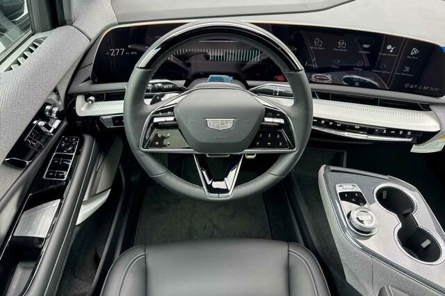 New 2026 Cadillac Optiq Sport 1 AWD/4WD image 14