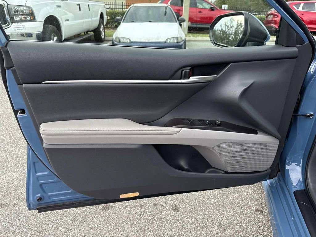 Used 2024 Toyota Camry XSE image 21