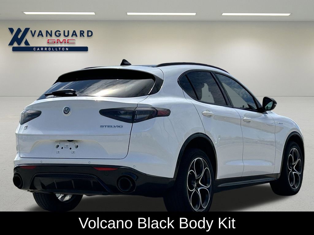 Used 2024 Alfa Romeo Stelvio Veloce image 10