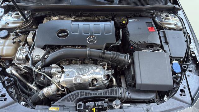 Used 2022 Mercedes-Benz CLA 250 image 25