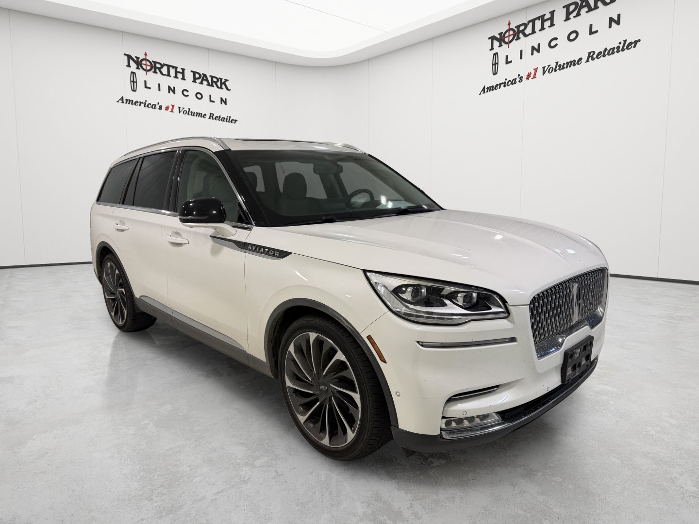 Used 2020 Lincoln Aviator Reserve w/ Equipment Group 202A AWD/4WD image 7