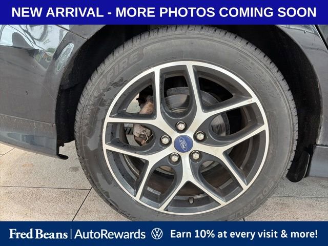 Used 2016 Ford Focus SE w/ SE Sport Package FWD image 13
