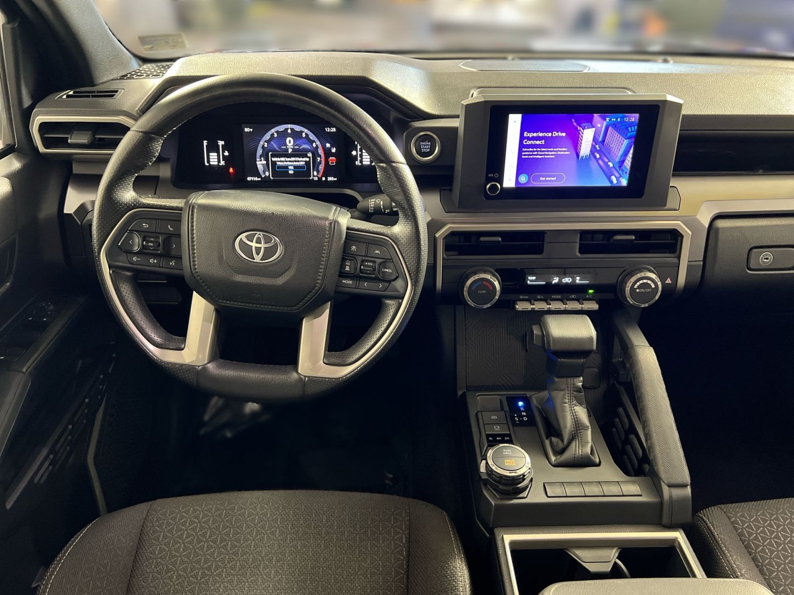 Used 2025 Toyota 4Runner SR5 AWD/4WD image 23