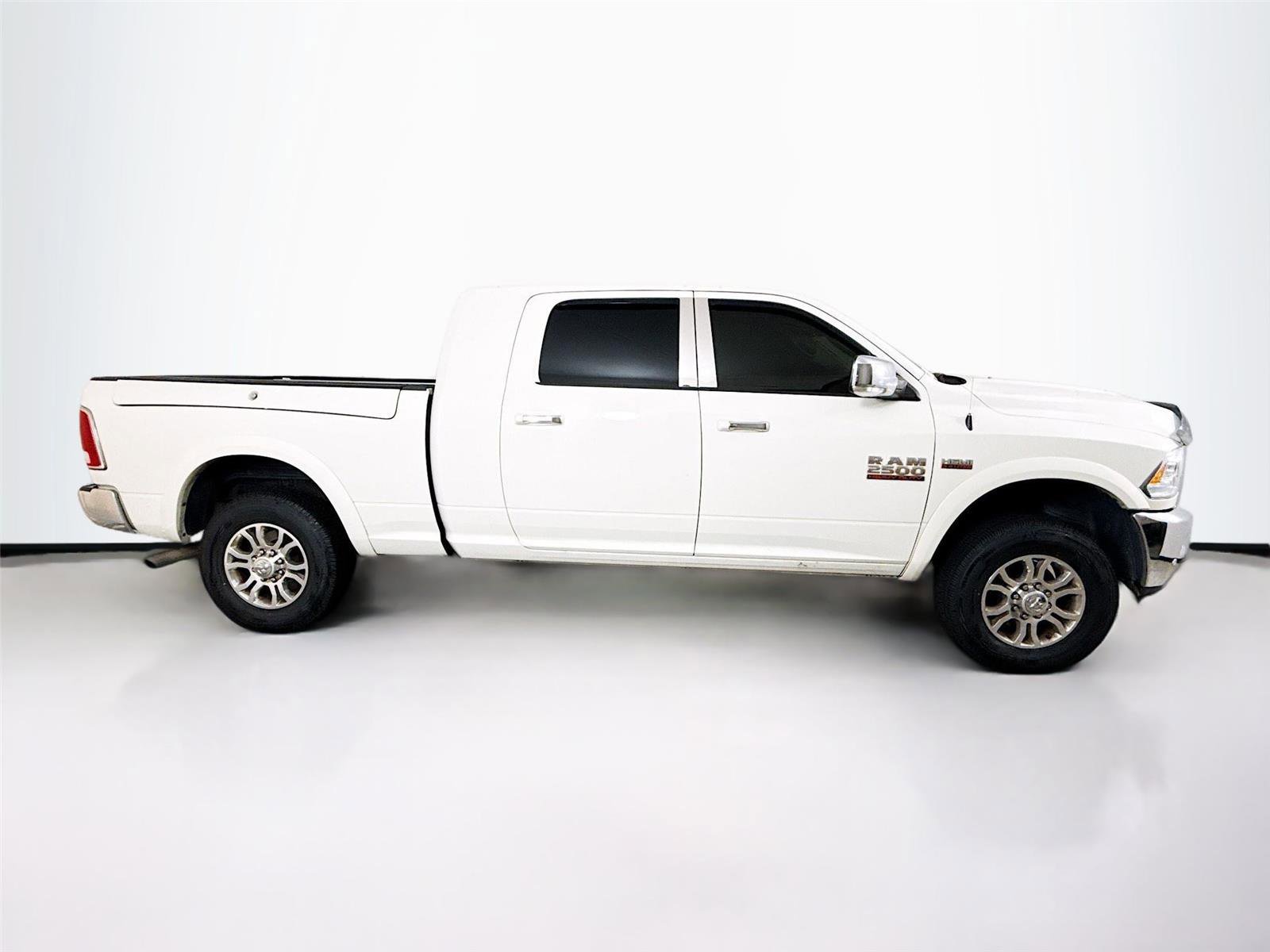 Used 2017 RAM 2500 Laramie w/ Convenience Group image 4