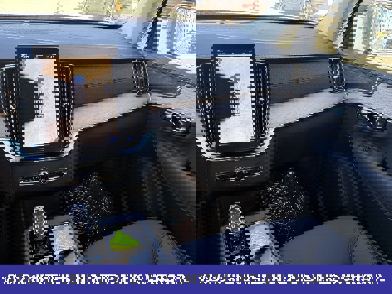 Certified 2025 Volvo XC90 B6 Plus image 15