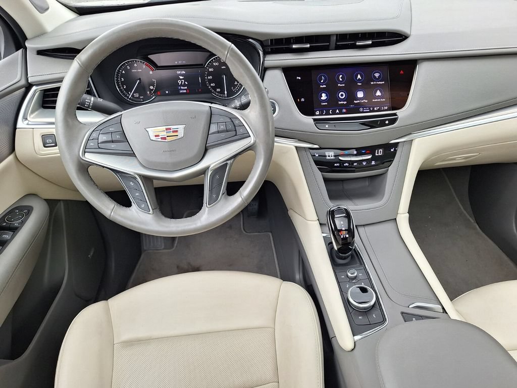 Certified 2023 Cadillac XT5 Premium Luxury FWD image 12