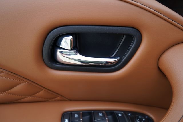 Used 2023 INFINITI QX80 Sensory w/ All-Season Package image 13