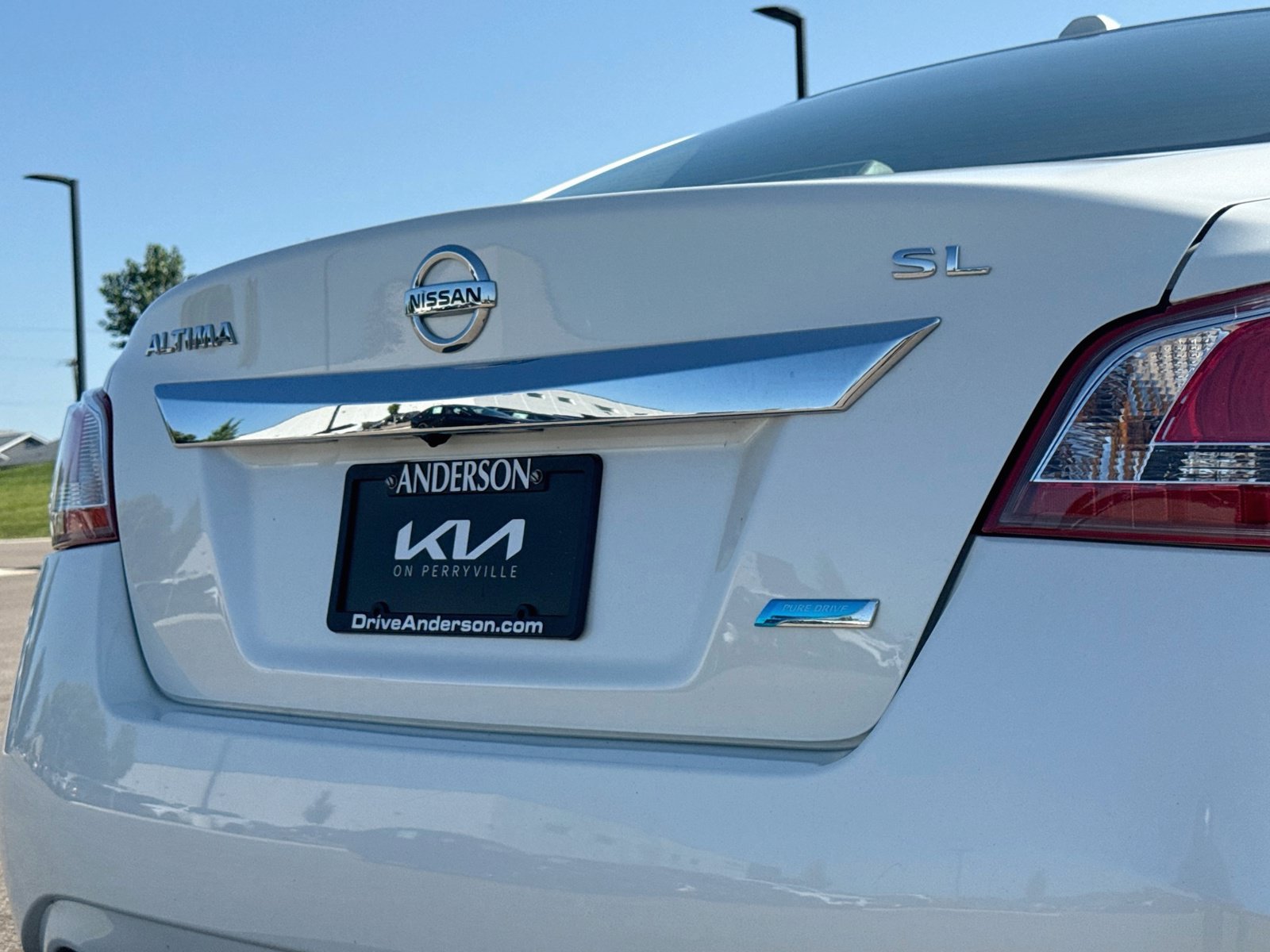 Used 2013 Nissan Altima 2.5 SL w/ Technology Pkg FWD image 6