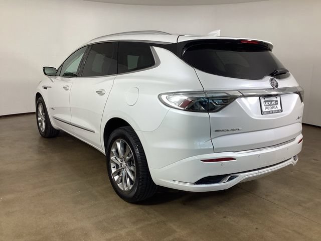 Used 2022 Buick Enclave Avenir w/ Avenir Technology Package FWD image 7
