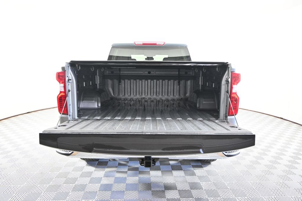 Used 2023 Chevrolet Silverado 1500 LT AWD/4WD image 6