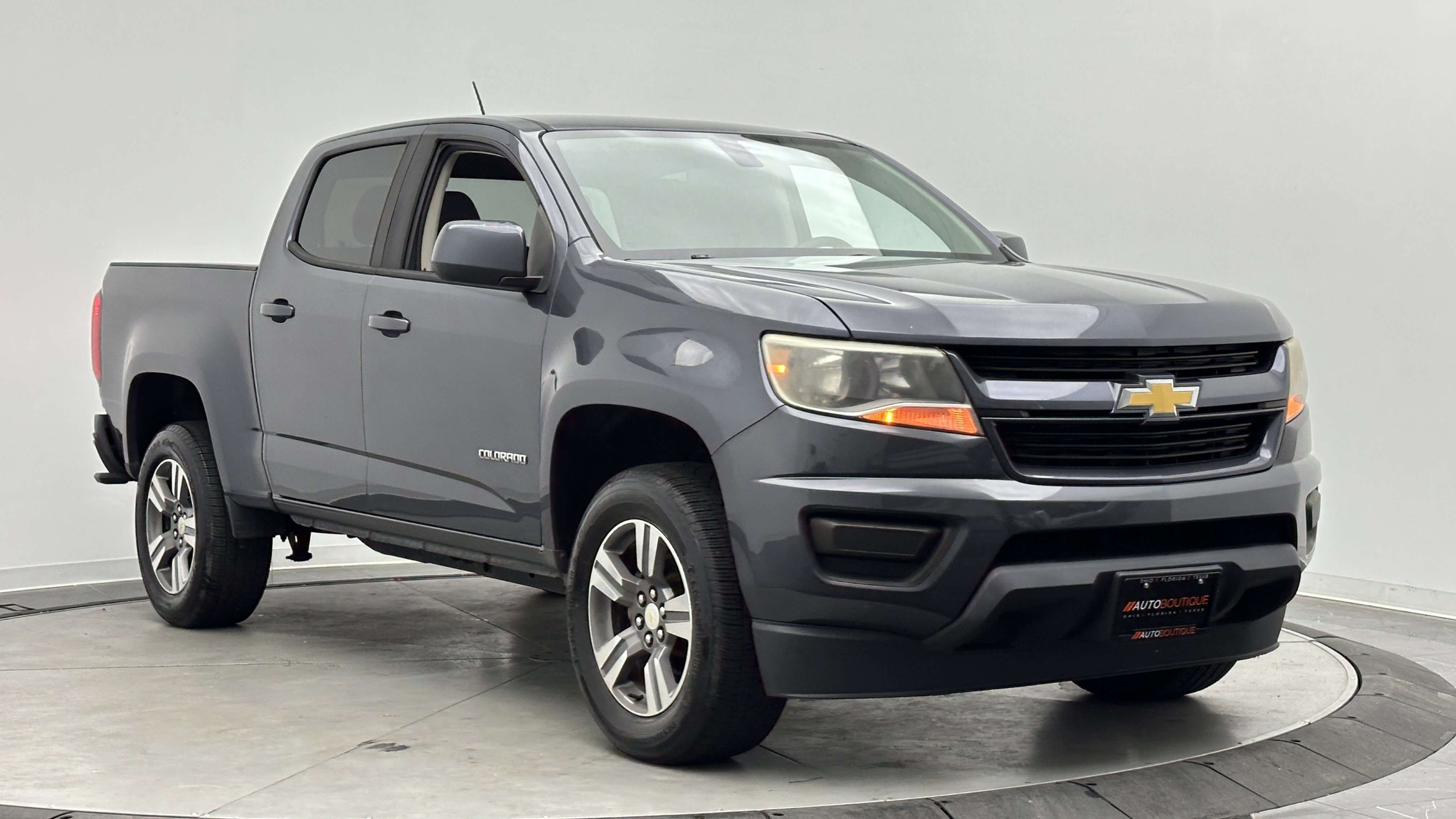 Used 2017 Chevrolet Colorado W/T w/ Custom Special Edition RWD image 3